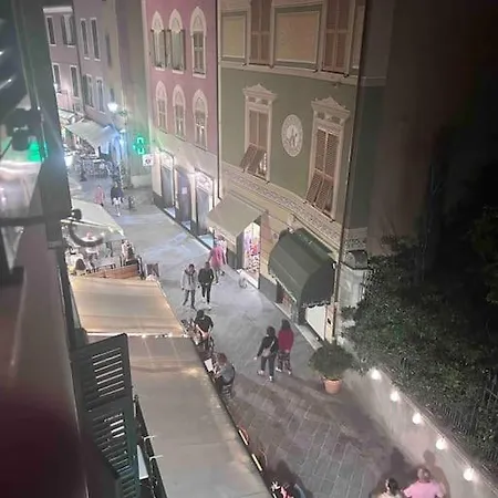 Baia Del Silenzio 东塞斯特里